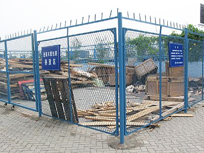 揭阳钢板网护栏