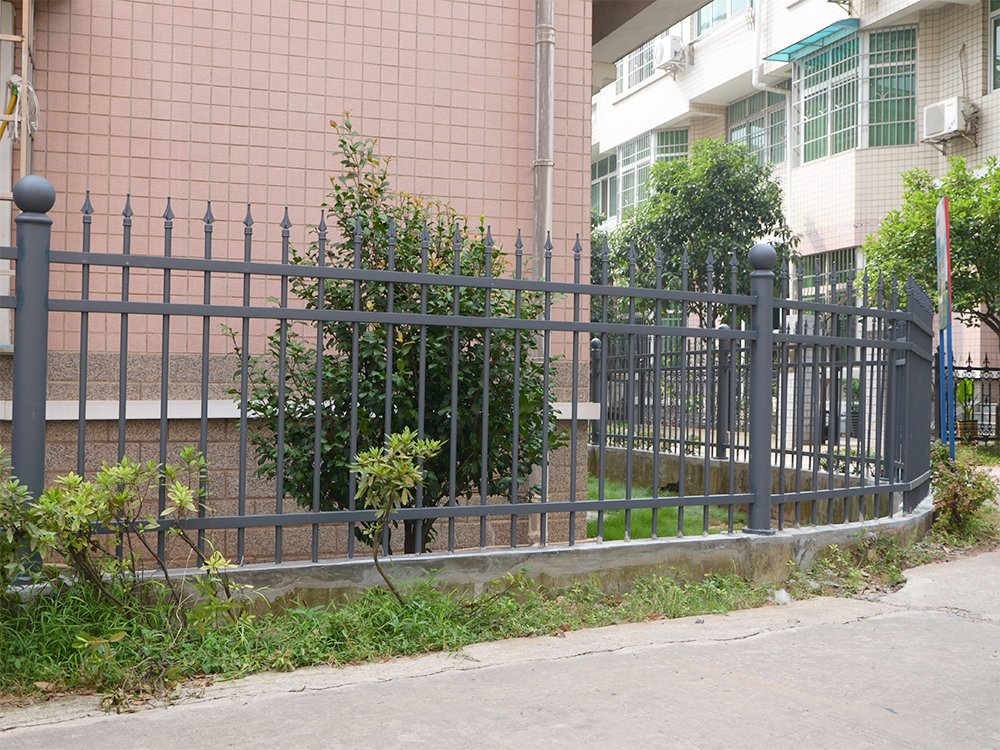 本溪锌钢栅栏 本溪锌钢围墙栅栏