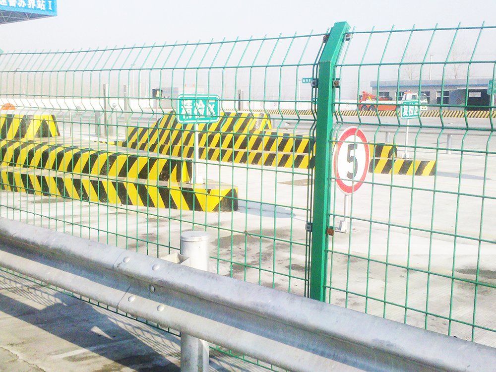 自贡公路隔离护栏网