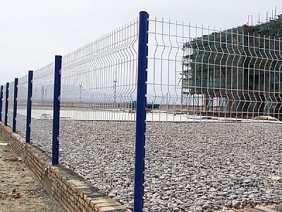 淮北公路边的围栏网